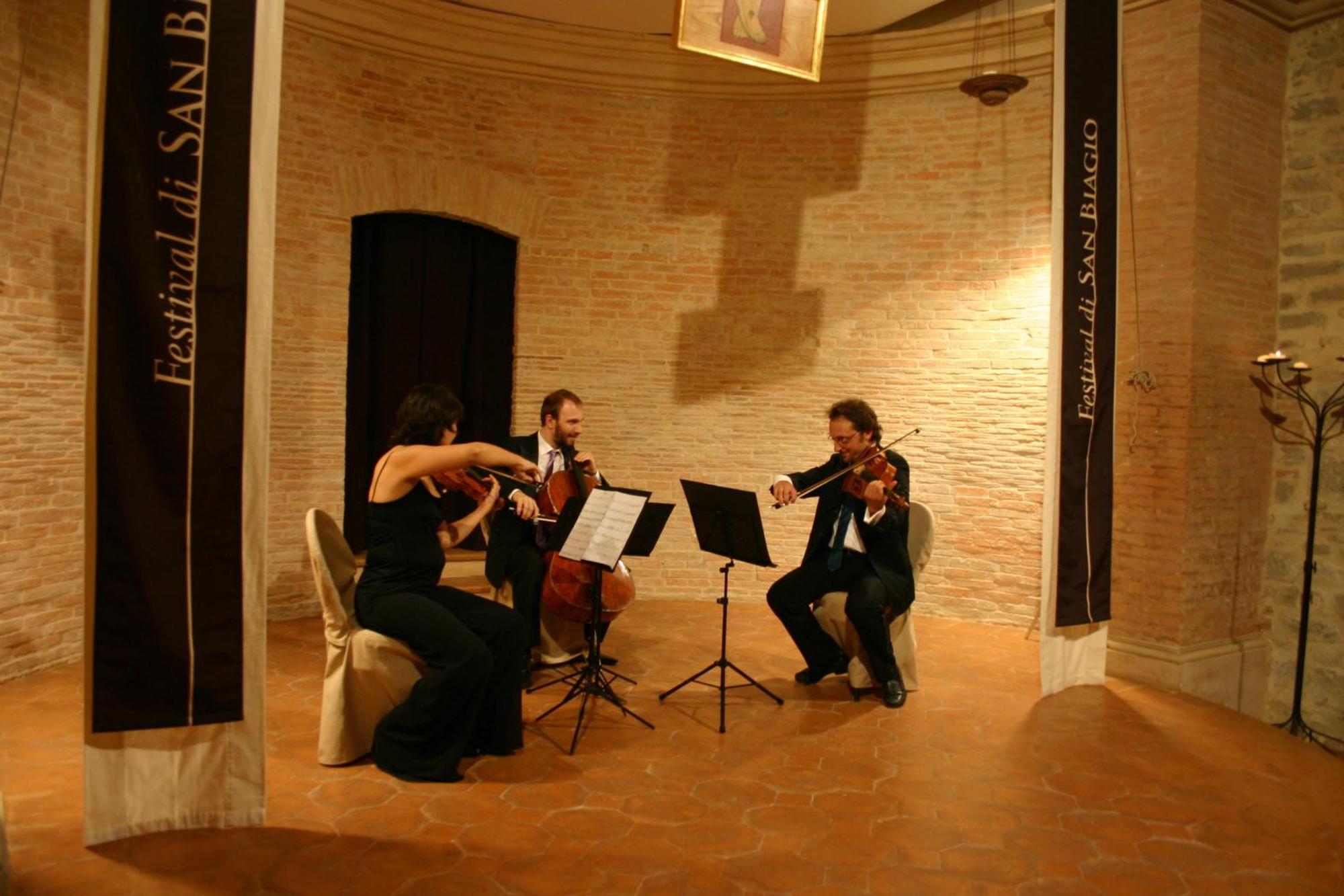 Agriturismo Monastero Di San Biagio โนเชราอุมบรา ภายนอก รูปภาพ