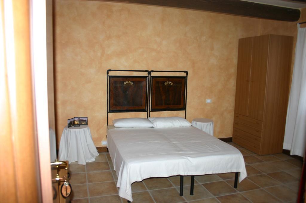 Agriturismo Monastero Di San Biagio โนเชราอุมบรา ห้อง รูปภาพ